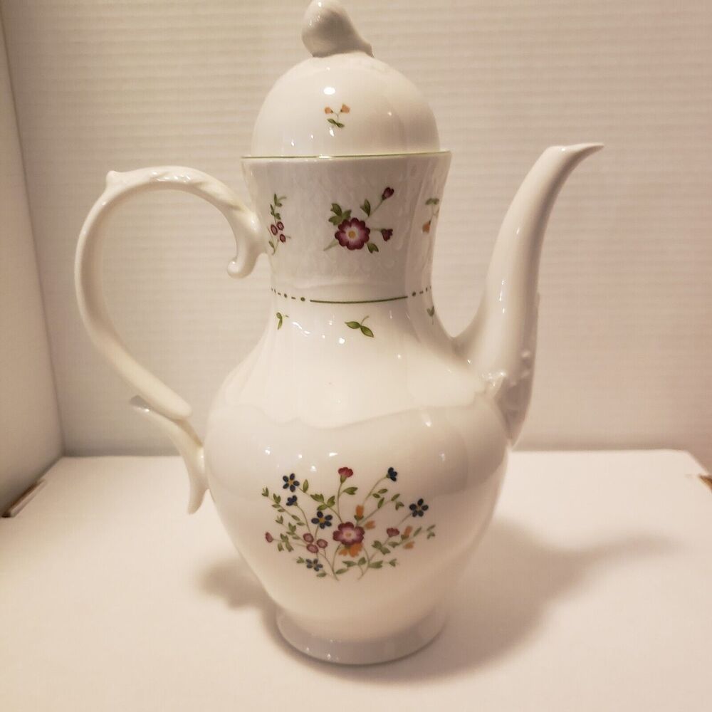 Vintage Royal Doulton Tea Pot 1983 Avignon Moselle Coffee w/Lid New Old Stock
